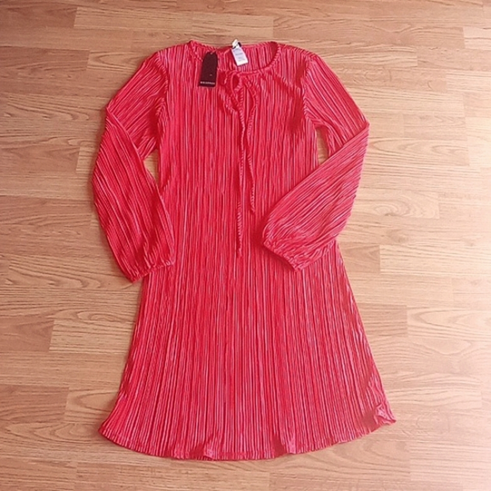 NWT ladies red dress by Wrapper.sz S. M - Picture 2 of 8